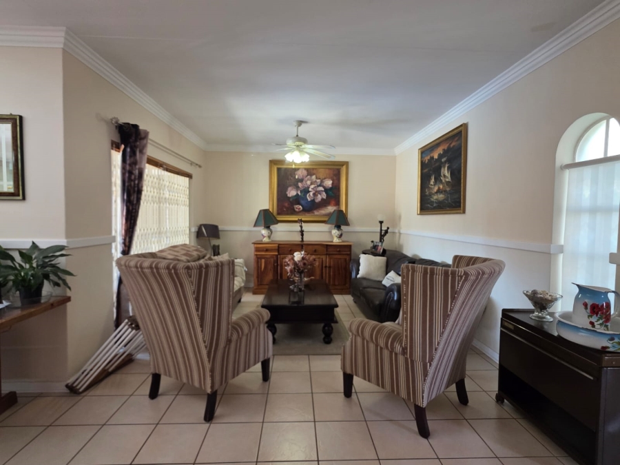 3 Bedroom Property for Sale in Van Der Hoff Park North West